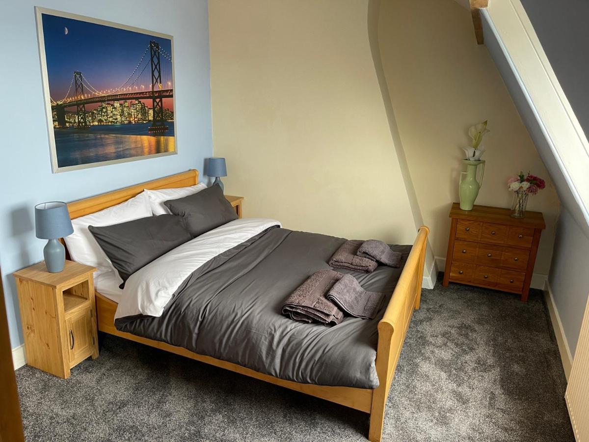 Harbour View Holiday Let - Entire 3 Bedroom Maisonette With Spectacular Harbour And Sea Front Views Sleeps 5 Bridlington Buitenkant foto
